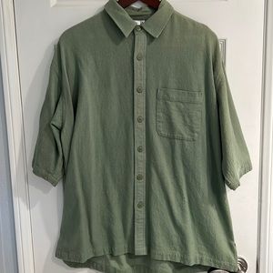 Mens size large Sage green 100% cotton shirt